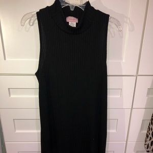 Sleeveless black dress